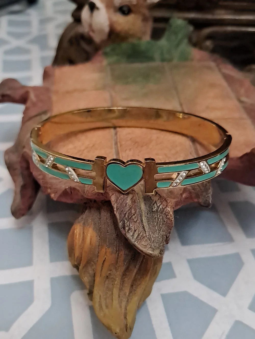 Fashion Jewelry Gold-Tone Bracelet with Turquoise Heart